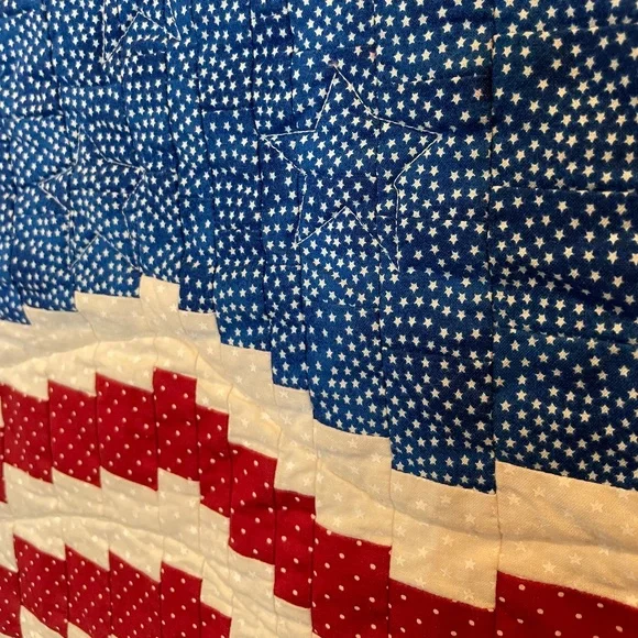 American Flag Quilted Wall Hanging - - Picture 5 of 9